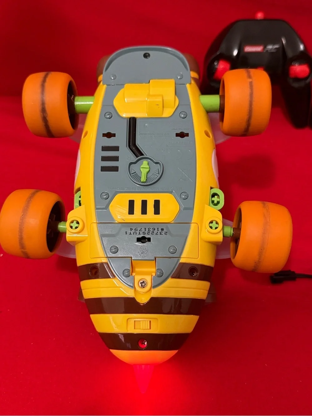 Carrera Yellow Bee Kart RC Set with Mario and Yoshi Figures